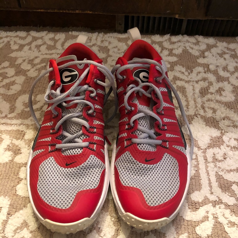 Georgia Bulldogs Nike shoes, size 9.5